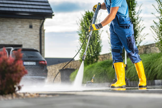 Best Parking Lot and Garage Cleaning  in Eastmont, WA